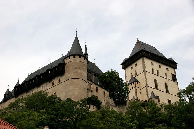 From Prague: Karlstejn Castle Skip-the-Line Ticket and Tour - Parking, the 2 km uphill walk, and how to handle it