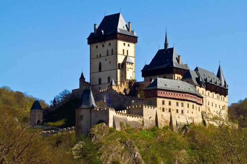 From Prague: Karlstejn Castle Skip-the-Line Ticket and Tour - The drive out of Prague: scenery, comfort, and quick momentum