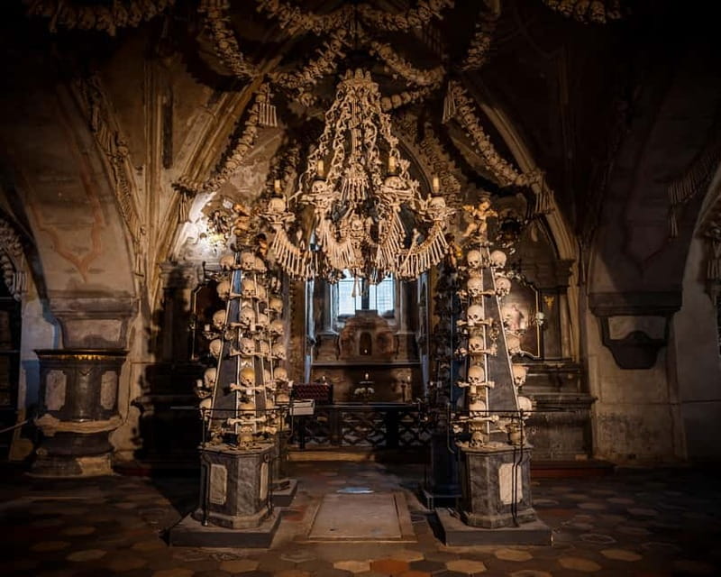 From Prague: Kutná Hora, Bone Church & Folk Village Day Tour - How the day stays manageable, with smart timing and breathing room