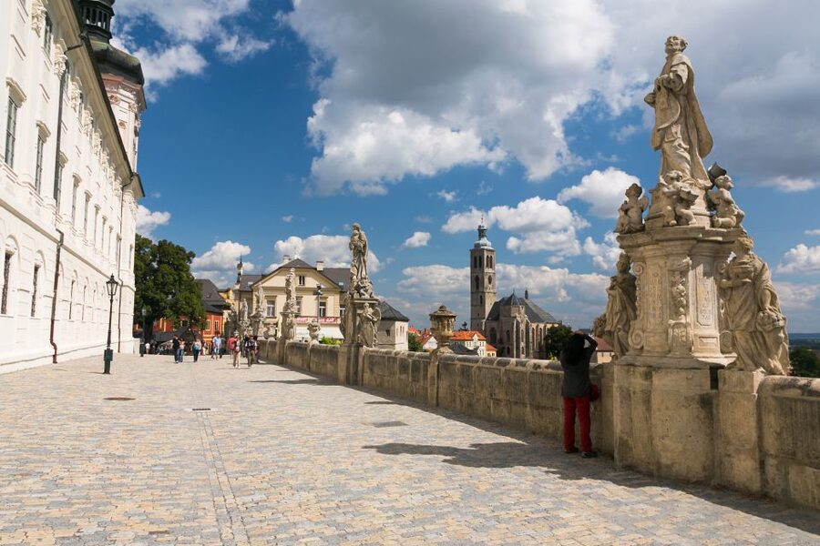 From Prague: Kutná Hora Day Excursion with Bone Church - Sedlec Ossuary: What You’ll Actually See and How to Handle It
