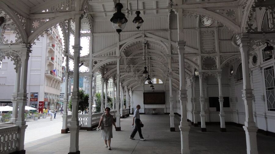 From Prague: Private Karlovy Vary & Crystal Factory Tour - Karlovy Vary’s hot-spring culture, from Vřídlo to the twelve active springs
