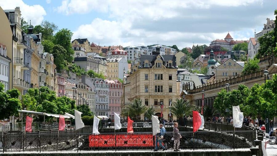 From Prague: Private Karlovy Vary Day Tour & Moser Glass - Private pickup from Prague, in the car you actually want