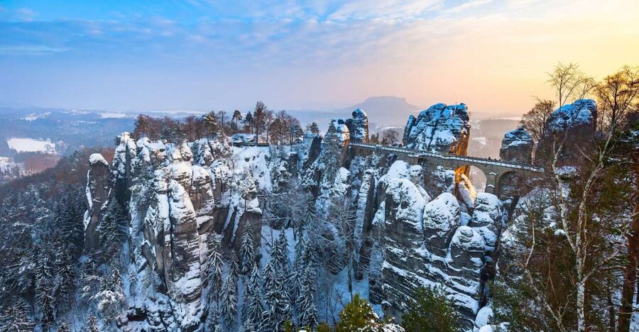 From Prague: Saxony and Bohemian Switzerland Walking Tour - Timing, transport, and the reality of a 9 to 12 hour day