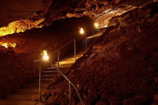 From Prague: Small-Group Karlstejn Castle & Koneprusy Caves Trip - Lom Velká Amerika viewpoint: the Czech Grand Canyon effect in 30 minutes