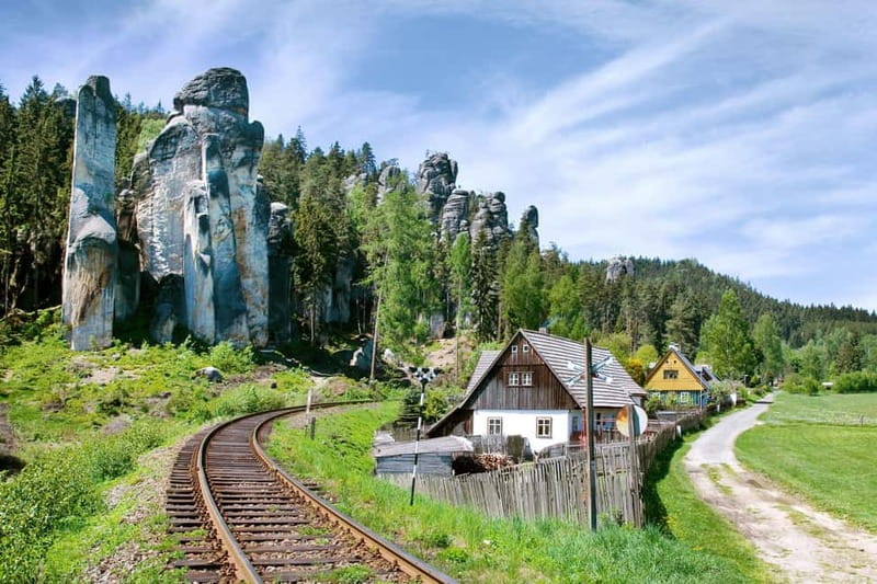 From Wroclaw: Adršpach Rock City Trip with Private Driver - The 3.5 km loop walk, including the tight 0.5-meter passage