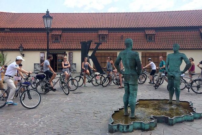 Full-Day All-in-One Bike Tour of Prague (private small group) - Lunch break: how to use the middle pause well