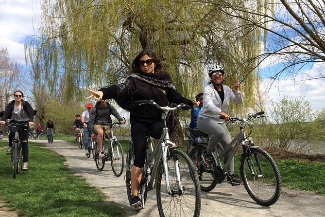 Full-Day Countryside E-Bike Tour to Karlstejn Castle (small group - Cernosice and Dobřichovice: the countryside warm-up