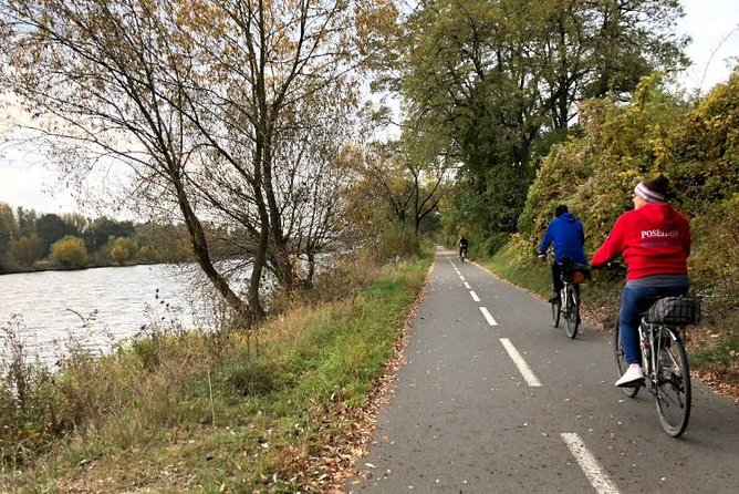 Full-Day Countryside E-Bike Tour to Karlstejn Castle (small group - Karlštejn Castle exterior tour: the payoff, guided