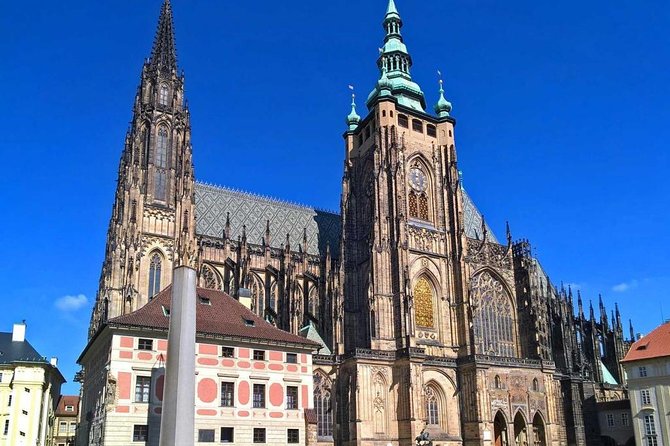 Full-Day Private Prague City tour: Prague Castle and Vltava River Cruise - Golden Lane and Kafka’s Corner in a Tiny-Home Setting