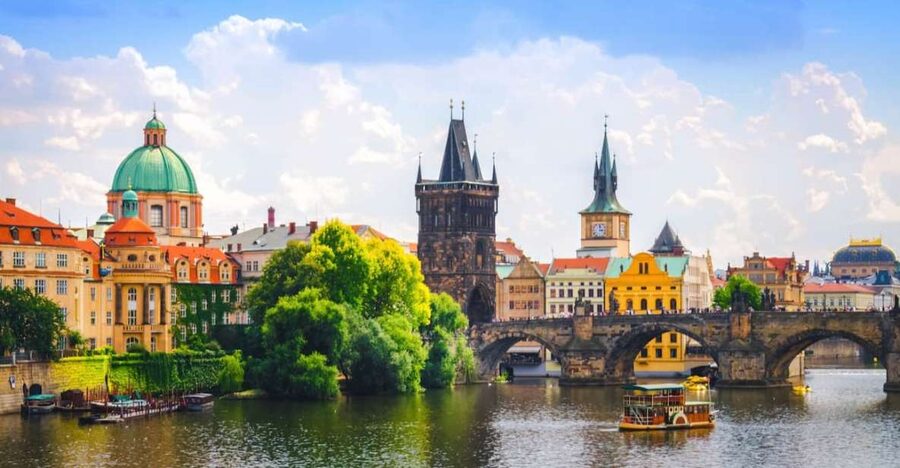Full-Day Private Trip from Vienna to Prague - Mala Strana And Charles Bridge: Baroque Streets To the Bridge Wish