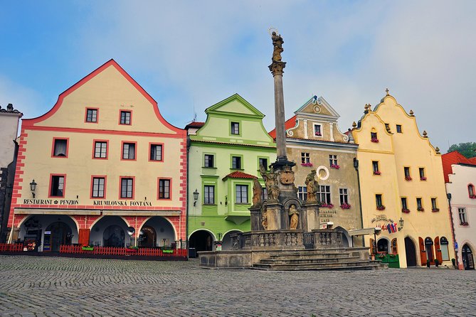 Full-Day Trip to Český Krumlov from Prague - Castle Time at Český Krumlov: Admission and the English Guide Moment