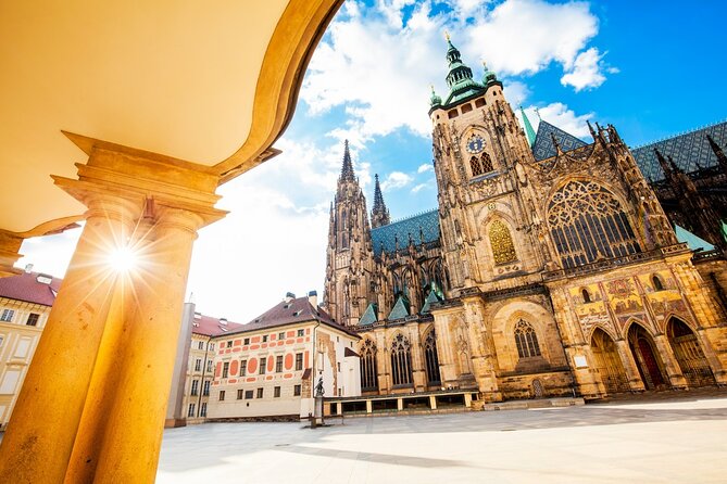 Get&Go: Prague Castle Ticket & E-Guide + Discount vouchers - Stop 1: Prague Castle, where centuries overlap