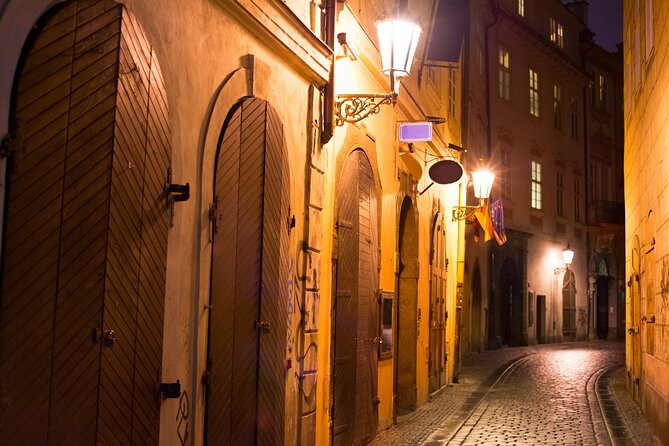 Ghosts and Legends walking tour in Prague - The Guide Makes or Breaks the Spooky Vibe