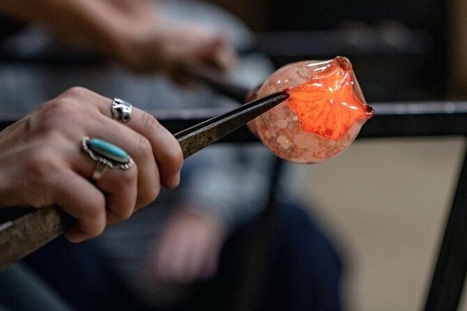 Glass blowing in Prague - What a 20-Minute Prague Glassblowing Session Feels Like