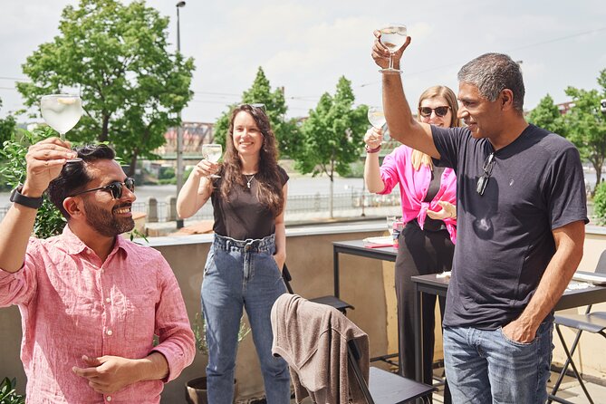 Gourmet Brunch with Chef: Unlimited Drinks & Stunning River Views - Key things I’d bet you’ll care about