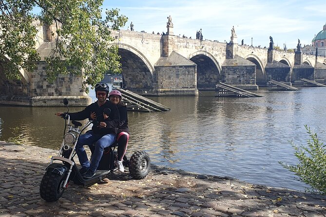 Grand City Tour on E-Trike in Prague - Comfort, weather gear, and what to bring