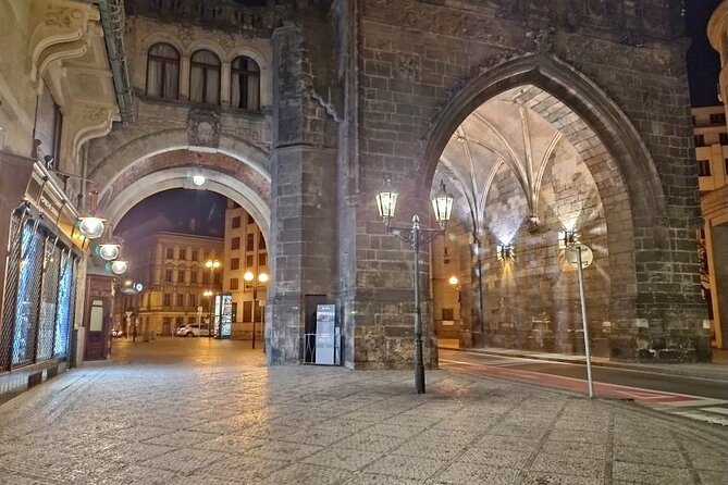 Guided Old Town & Jewish quarter Walking Tour Prague (Tip-based) - St. Jan Nepomuck and the “touch for luck” tradition