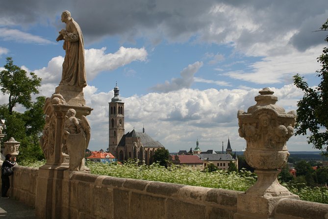 Half-Day Trip to Kutna Hora+Bone Church and Free Time from Prague - Walking, regrouping, and tour pacing: avoiding the common annoyances
