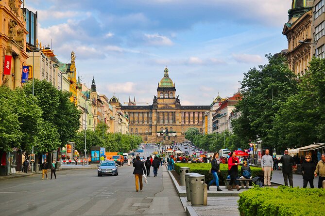 Highlights of Prague with a Funny and Local Guide - Why This Prague Highlights Walk Fits 3 to 6 Hours Well