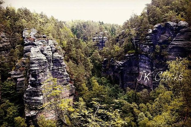 Hiking in Bohemian Switzerland - a day trip from Prague - Wild Gorge motor-boat ride: the built-in recovery moment