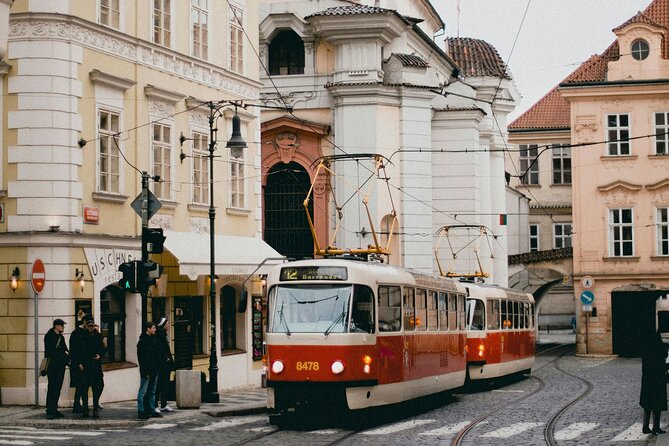 Historic Highlights Walking Tour from Prague - House of the Black Madonna: Cubist Looks and Optional Tickets