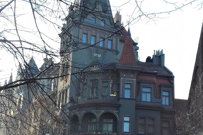 Jewish Prague Walking Tour - Maiselova Street and synagogue visits, where architecture tells the story
