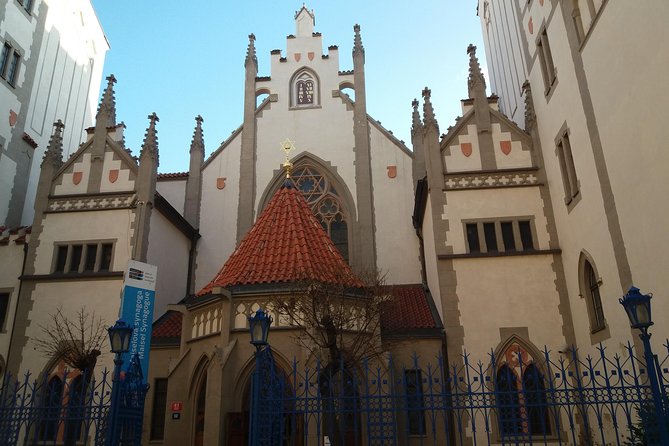 Jewish Prague Walking Tour - Jewish Museum in Prague: maps, artifacts, and the 1906 significance