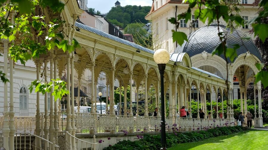 Karlovy Vary excursion - The Five Spa Pavilions and the Water Tradition