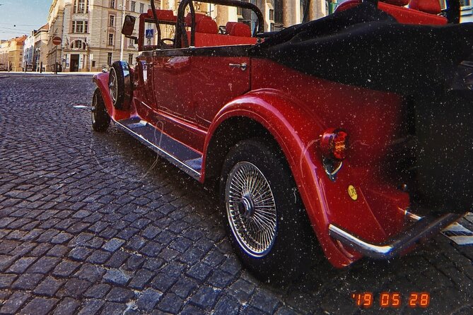 Karlstejn Castle in Vintage Convertible Car - Private Tour for Up to 5: Value Feels Best When You Share