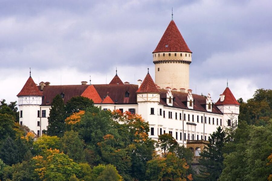 Konopiště: Chateau Tour from Prague - The Prague drive: more than just getting there