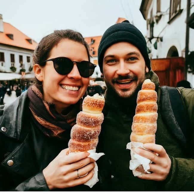 Krumlov's Best Of: River Cruise, Castle Tour & Lunch ☀️| 5h - Vltava on a timber raft, and why the water view changes everything