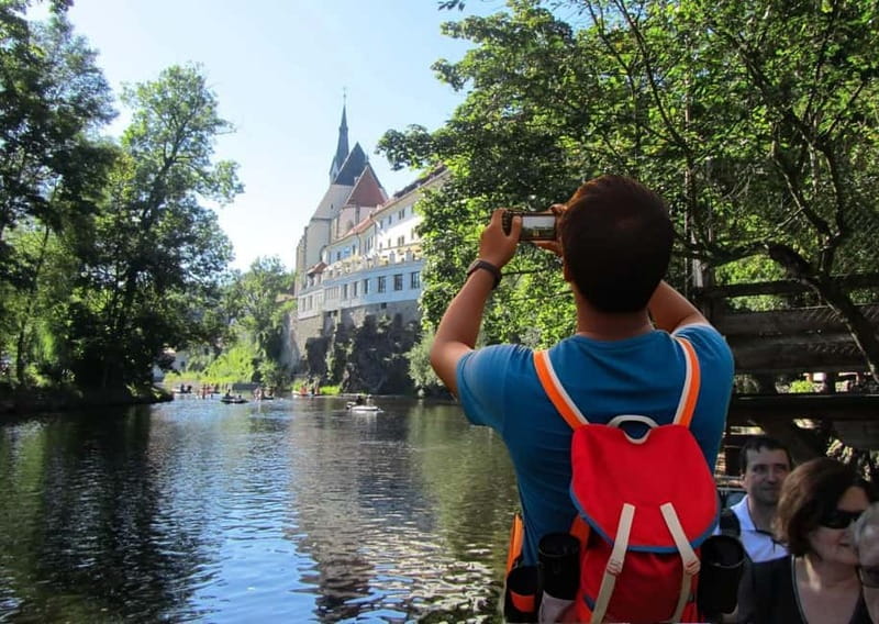 Krumlov's Best Of: River Cruise, Castle Tour & Lunch ☀️| 5h - Meeting at náměstí Svornosti and the quick start with St. Vitus