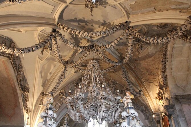 Kutná Hora and Bone church - private tour with PERSONAL PRAGUE GUIDE - Key highlights worth waking up for