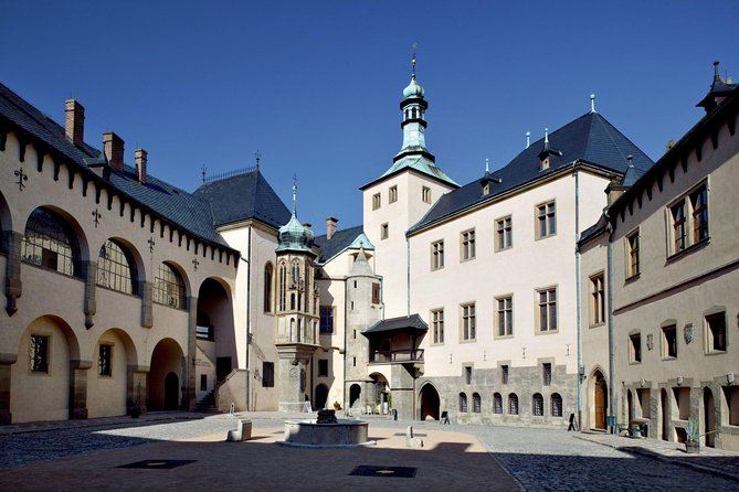 Kutná Hora & Bone Church (with admissions) - Guide Style Matters More Than You Think