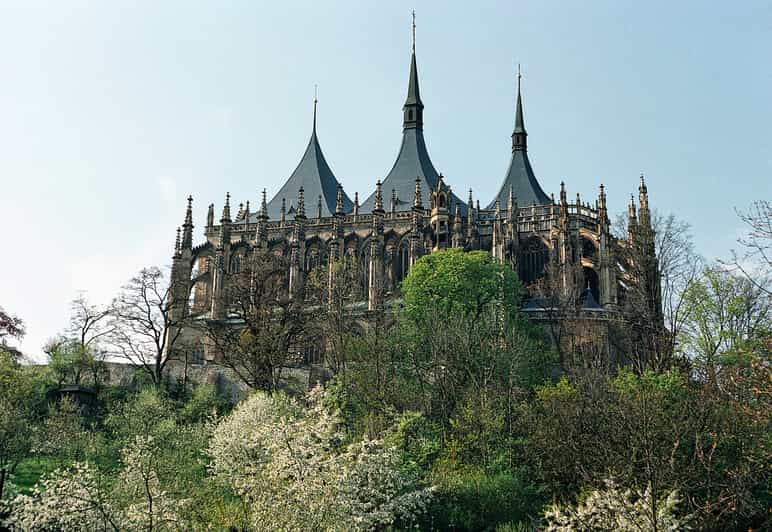 Kutna hora - GUIDED TOUR TO KUTNA HORA - Sedlec Ossuary: the 40 minutes that make the story click