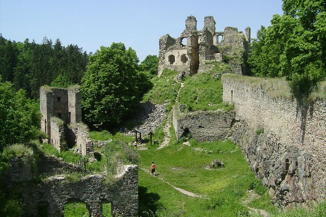 One day trips in the surroundings of Cesky Krumlov - Price and Logistics for a Small Group Day