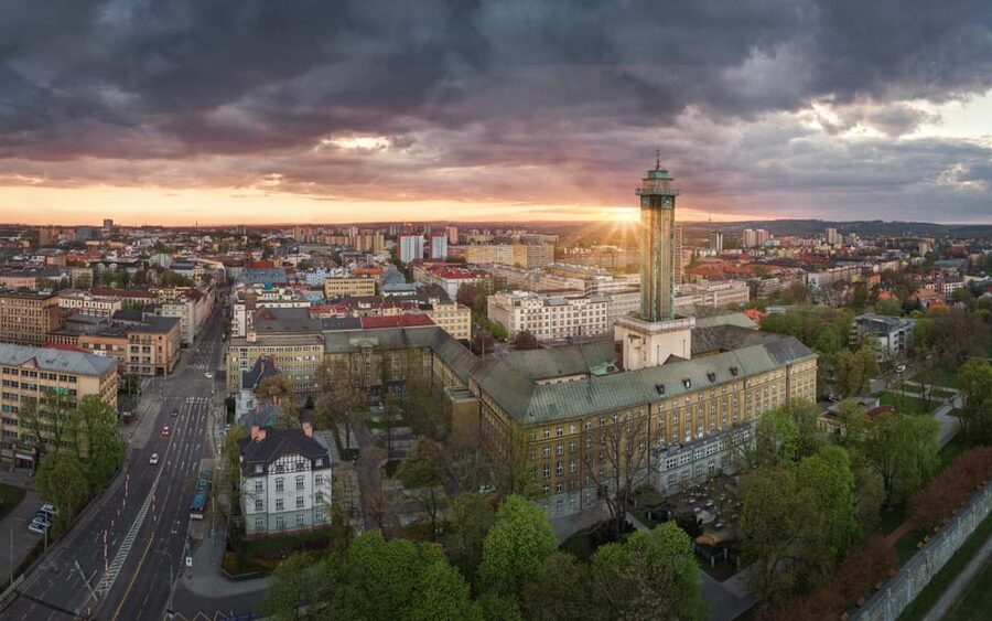 Ostrava: Entrance to the viewing tower of the new town hall - FAQ