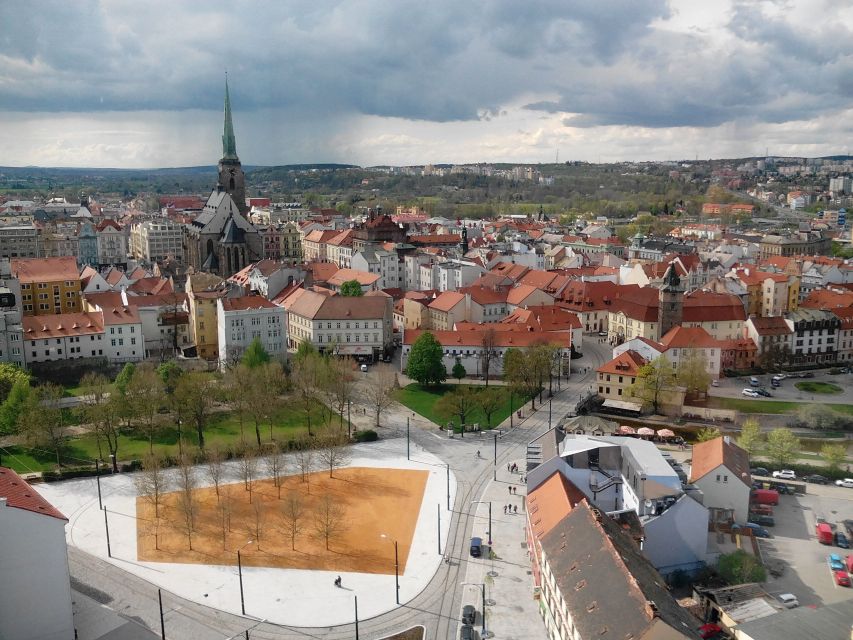 Pilsen: Old Town Gastronomy Tour - The Synagogue Stop: Seeing Czech History Up Close