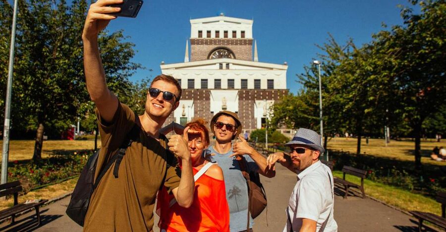 Prague: 1.5-Hour Private Kick-Start Tour with a Local - Why a 90-Minute Prague start tour saves you time later