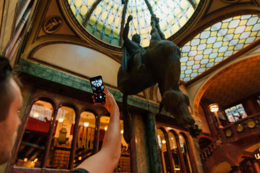 Prague: 1.5-Hour Private Kick-Start Tour with a Local - Local tips you can use right after the tour