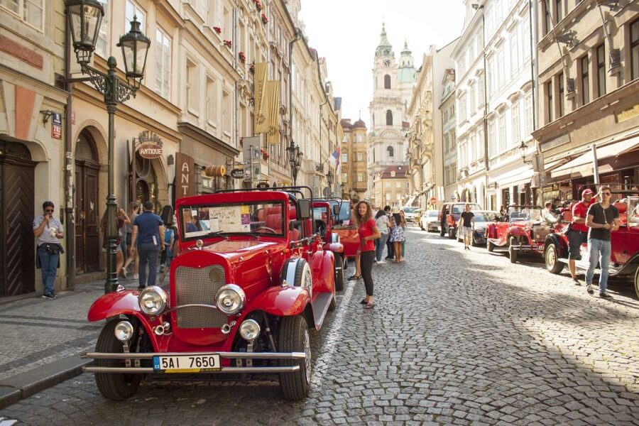 Prague: 1.5–Hour Vintage Car Tour - Heated Comfort, Blankets, and How Weather Really Works