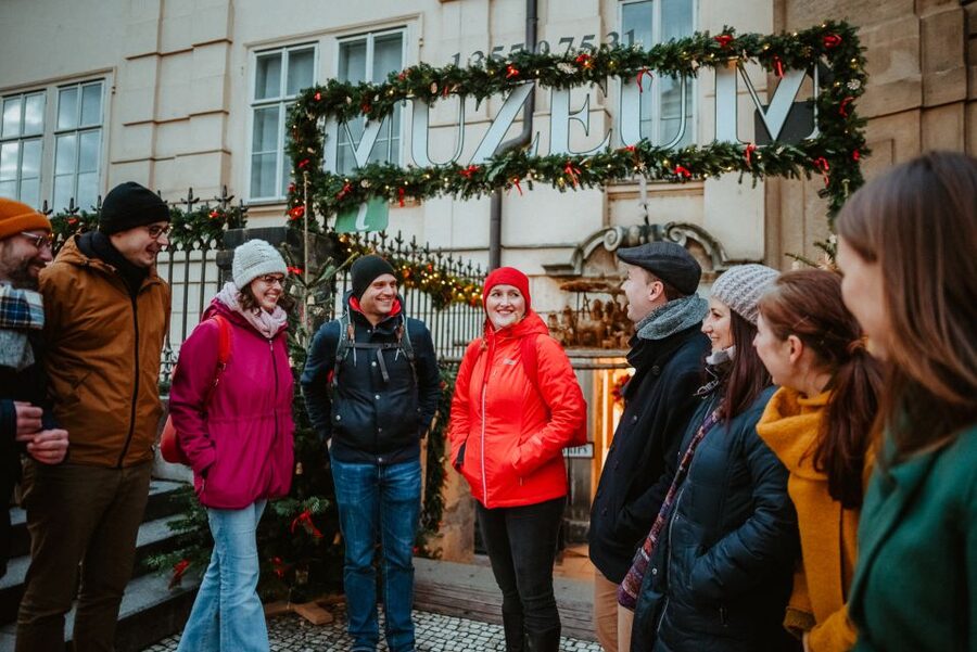 Prague: 2-3h Magical Christmas Markets Tour with Inclusions - Key Highlights You’ll Actually Feel During the Tour