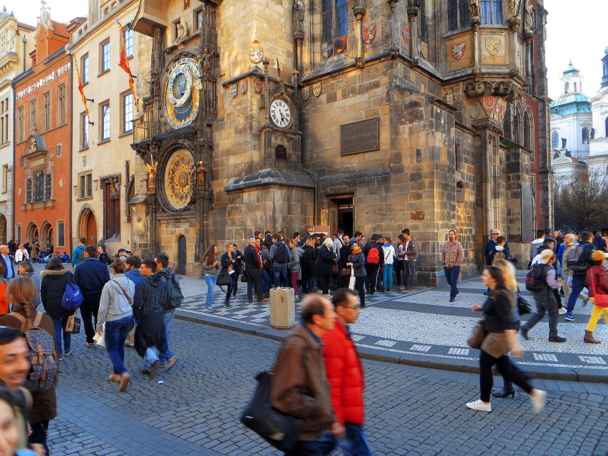 Prague: 2-Hour Old Town and Jewish Ghetto Walking Tour - House of the Black Madonna and St. James, Faith Landmarks With Everyday Presence