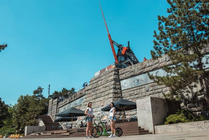 Prague: 3-Hour E-Scooter Tour in German - Kampa Island and the Charles Bridge view: Prague’s photogenic angles