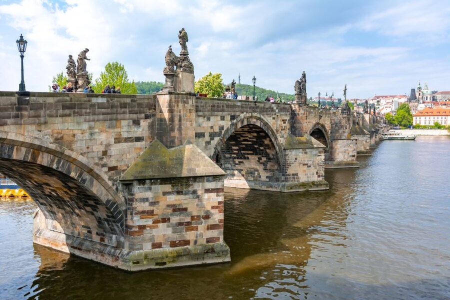 Prague: 3-Hour Old Town and Prague Castle Tour in German - Price and value: $36 for a tight, high-impact route