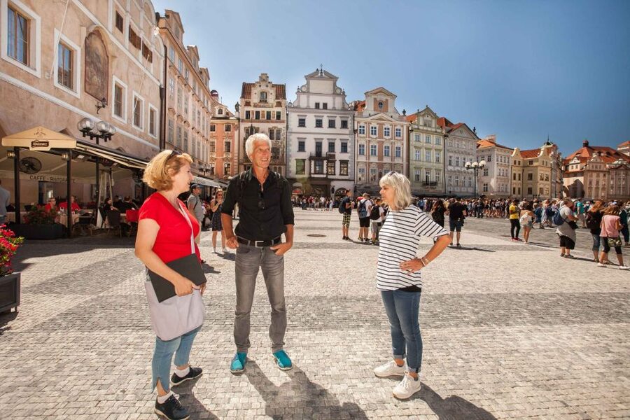 Prague: 6-Hour City Tour including Cruise and Lunch - Charles Bridge to Lesser Town: the photo route that actually makes sense