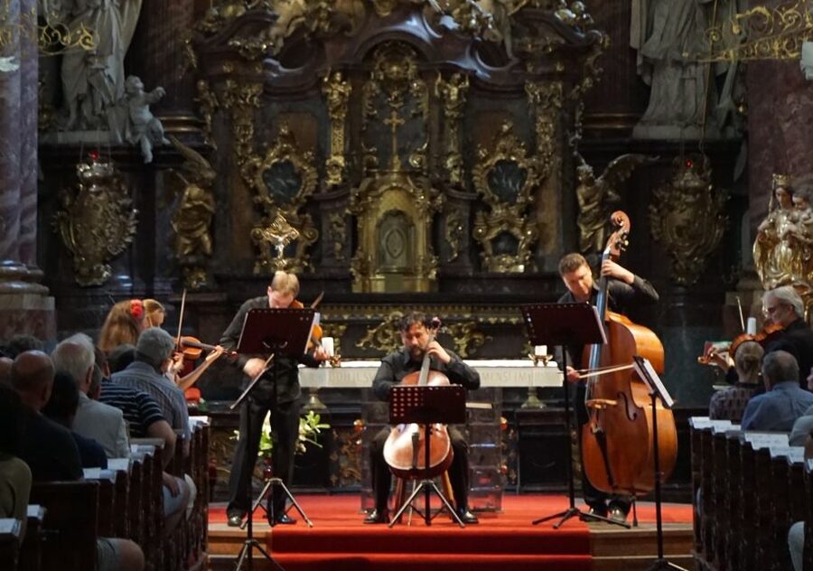 Prague: A. Vivaldi Four Seasons at St. Salvator Church - The one-hour program: Vivaldi, Bach organ, Handel aria, Beethoven punch