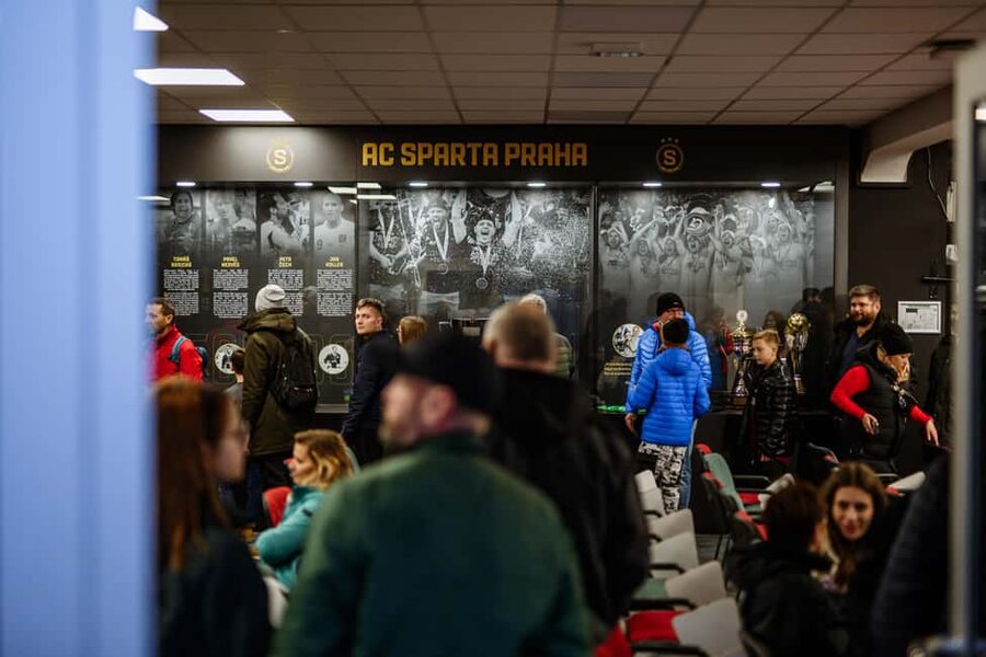 Prague: AC Sparta Praha Stadium Tour - Finding the VIP entrance at Milady Horákové Street