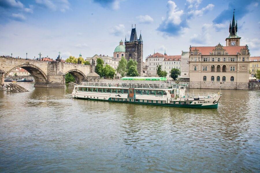 Prague: Afternoon Beer Cruise with Drinks Included - Who This Cruise Suits Best (And Who Might Prefer Something Else)
