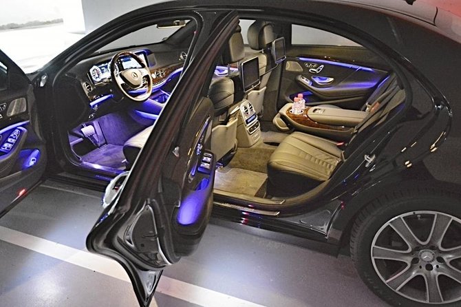 Prague airport luxury transfer by a Mercedes Benz S class - Who this Prague transfer suits best (and who should skip it)